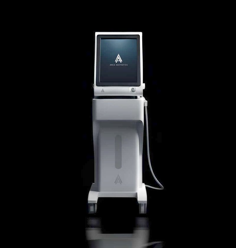 RF microneedling device